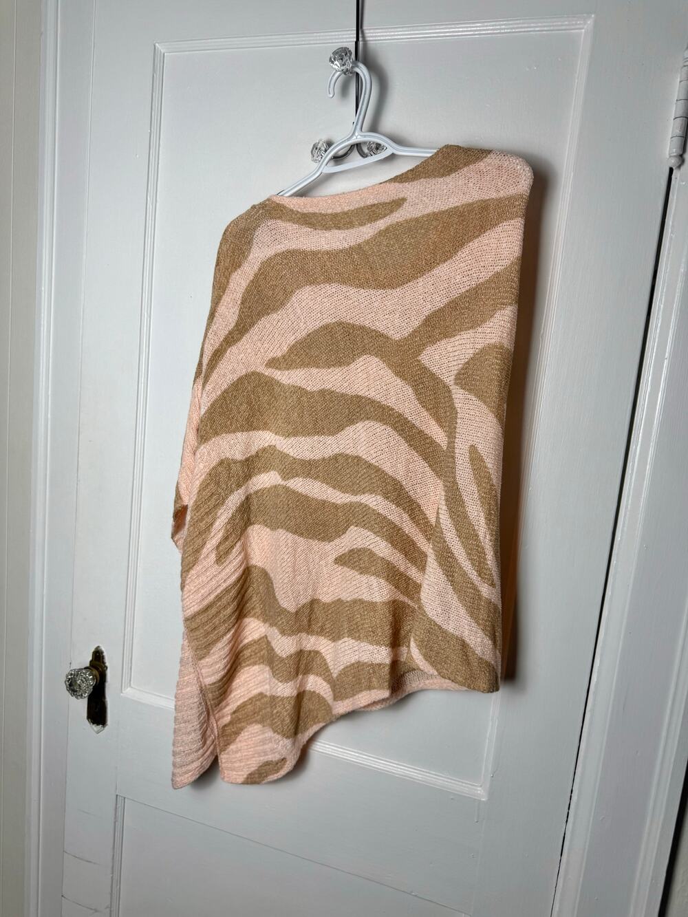 Chico’s S/M Pink Tan Zebra Print Knit Poncho Asymmetrical Draped Sweater